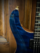 Load image into Gallery viewer, 2017 Kiesel CT6X - Deep Blue AAAA Quilted Maple Cali Carve Top