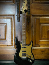Load image into Gallery viewer, 2007 HSS Fender American Deluxe Stratocaster with Rosewood Fretboard Montego Black