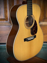Load image into Gallery viewer, 2015 Martin OM-28 Authentic 1931 Adi Top/ Madagascar Rosewood Back & Sides (BINDING ISSUE Read Description)
