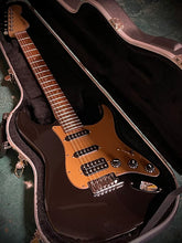 Load image into Gallery viewer, 2007 HSS Fender American Deluxe Stratocaster with Rosewood Fretboard Montego Black