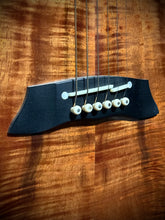 Load image into Gallery viewer, aaa24ad6-fabc-4574-af85-7552c2c3fc72