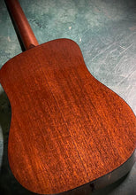 Load image into Gallery viewer, Bourgeois D Country Boy 2013 Adirondack/ Mahogany