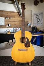 Load image into Gallery viewer, 1957 Martin 00-18 Natural with Case (Video Demo)