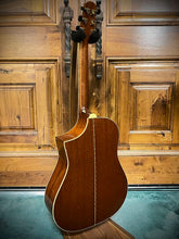 Load image into Gallery viewer, Bourgeois MS Custom (Martin Simpson) 2003 - Sun Burst - LR Baggs Equipped