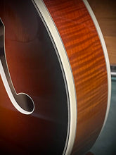 Load image into Gallery viewer, 1998 Mark Campellone Deluxe 17"s Sunburst