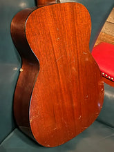 Load image into Gallery viewer, Martin R-18T Tenor 1934 (RARE)(VIDEO DEMO)