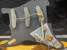 Load image into Gallery viewer, 1978 Fender Stratocaster (Natural) with Maple Fretboard