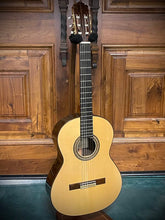 Load image into Gallery viewer, Manuel Contreras I Classical 1994 Brazilian and Sitka (Ex. Pepe Romero)