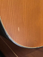 Load image into Gallery viewer, Gibson J-50 Deluxe 1973-1975 (VIDEO DEMO) OHSC