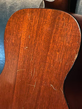 Load image into Gallery viewer, Martin R-18T Tenor 1934 (RARE)(VIDEO DEMO)