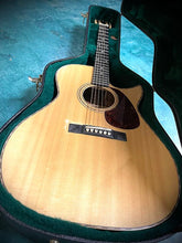 Load image into Gallery viewer, Vince DeFrancis #35 Sitka/ Highly Flamed Koa