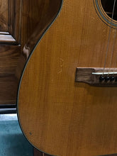 Load image into Gallery viewer, 1957 Martin 00-18 Natural with Case (Video Demo)