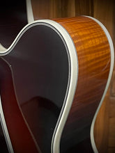 Load image into Gallery viewer, 1998 Mark Campellone Deluxe 17"s Sunburst