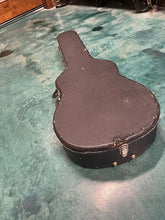 Load image into Gallery viewer, 1957 Martin 00-18 Natural with Case (Video Demo)