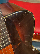 Load image into Gallery viewer, Martin R-18T Tenor 1934 (RARE)(VIDEO DEMO)