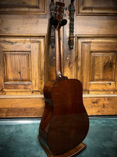 Load image into Gallery viewer, Bourgeois D Country Boy 2013 Adirondack/ Mahogany