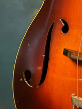 Load image into Gallery viewer, Martin R-18T Tenor 1934 (RARE)(VIDEO DEMO)