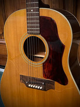 Load image into Gallery viewer, 1967 Gibson J-50ADJ Sitka/Mahogany