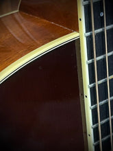 Load image into Gallery viewer, Bourgeois MS Custom (Martin Simpson) 2003 - Sun Burst - LR Baggs Equipped