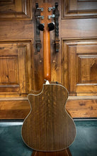 Load image into Gallery viewer, 2005 Taylor 414ce Sitka Top- Satin Ovangkol Back and Sides
