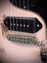 Load image into Gallery viewer, Rock N Roll Relics Thunders DC 2022 - Shell Pink (Medium Aged)