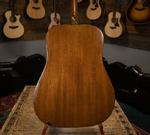 Load image into Gallery viewer, Gibson J-50 Deluxe 1973-1975 (VIDEO DEMO) OHSC