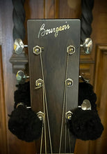Load image into Gallery viewer, Bourgeois D Country Boy 2013 Adirondack/ Mahogany