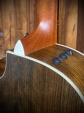 Load image into Gallery viewer, 2005 Taylor 414ce Sitka Top- Satin Ovangkol Back and Sides
