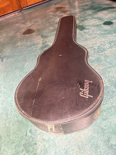 Load image into Gallery viewer, Gibson J-50 Deluxe 1973-1975 (VIDEO DEMO) OHSC