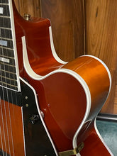 Load image into Gallery viewer, Mark Campellone Standard Series Custom 17" 2002 - Amber Burst