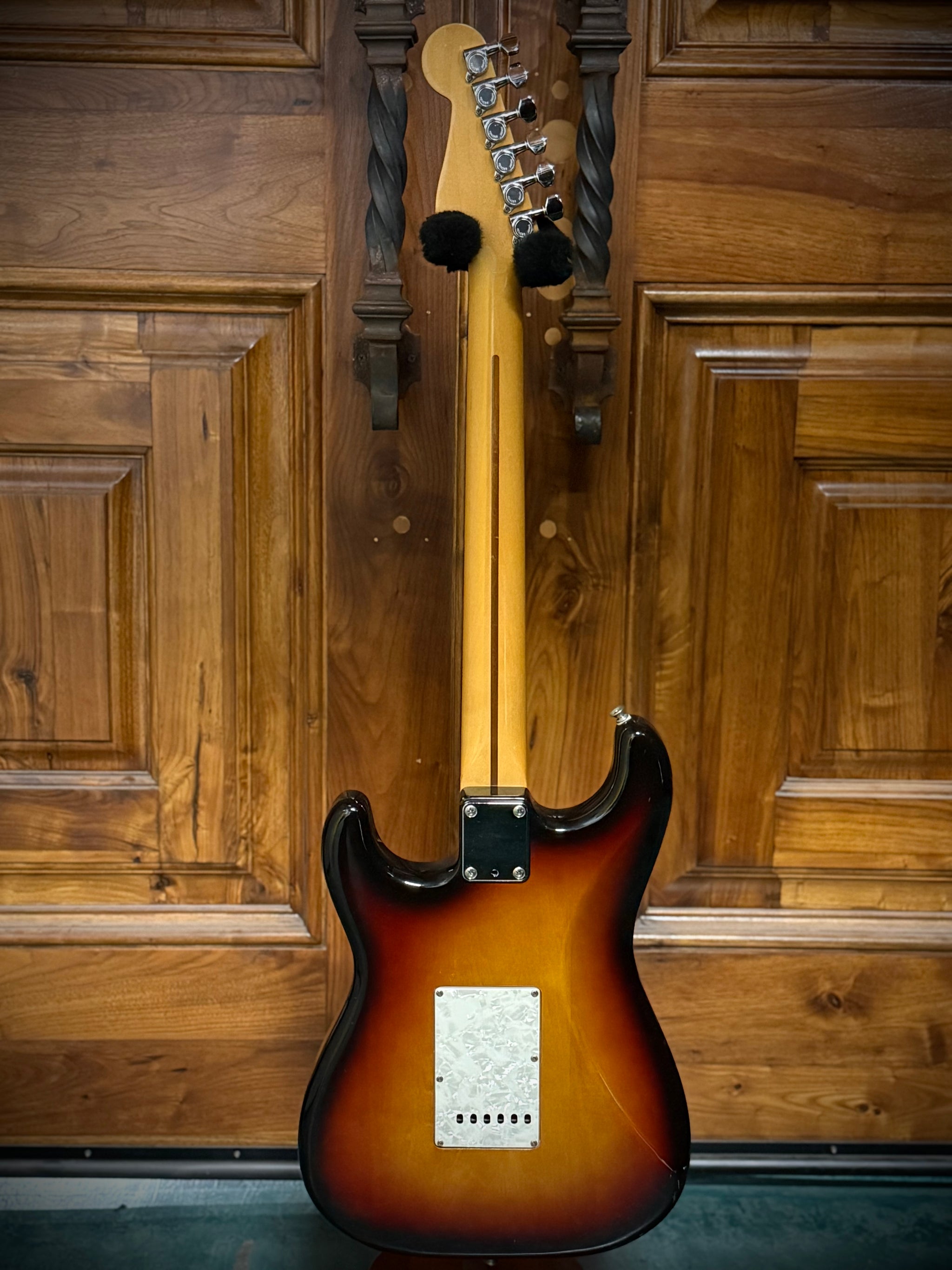 1986 Fender Strat ST-562 S1 Tremolo/ Rosewood Fretboard/ MIJ/ SCN Pick