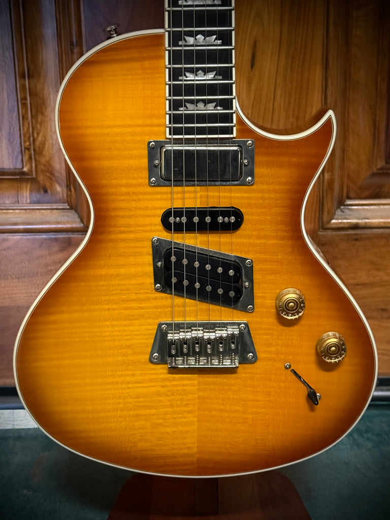 Epiphone Nighthawk Custom Reissue 2011 - Honeyburst - 7lbs