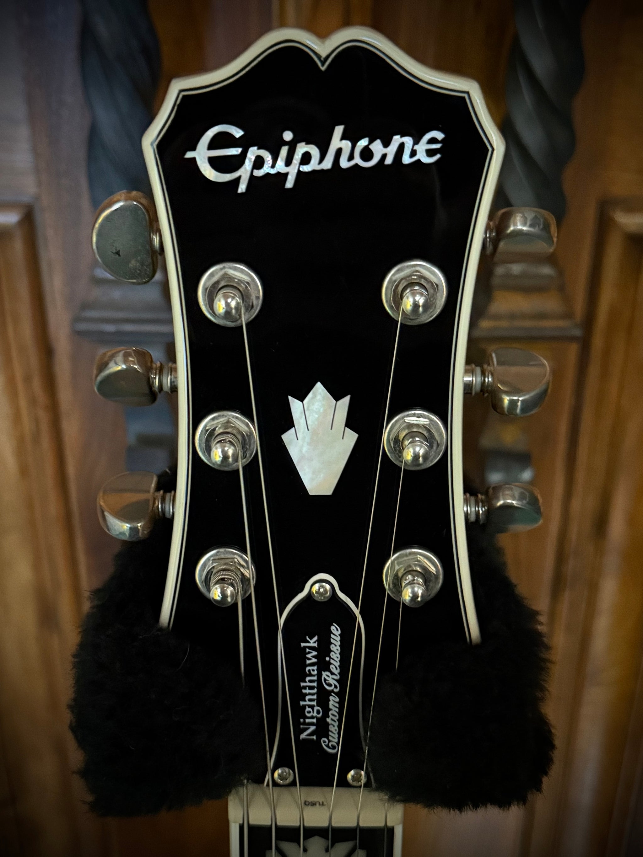 Epiphone Nighthawk Custom Reissue 2011 - Honeyburst - 7lbs