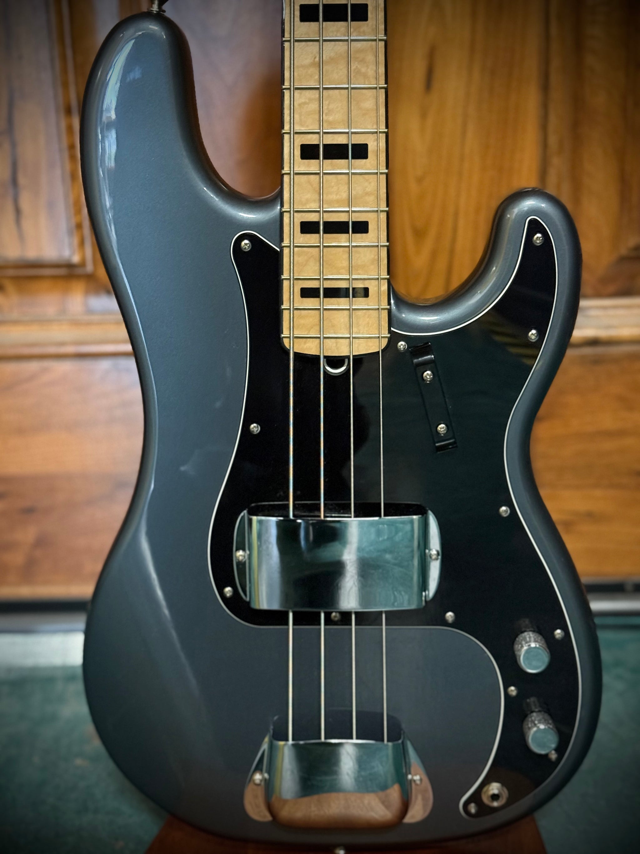 Fender/ Warmoth Precision Bass Body/ Jazz Bass Neck/ Partscaster- Char