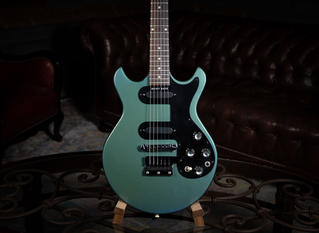 V RARE Gibson Melody Maker D with Vibrola 1965/1966 Pelham Blue (Video Demo) Ultra Light Weight!!