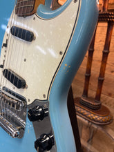 Load image into Gallery viewer, Fender Mustang Guitar with Rosewood Fretboard 1966 Daphne Blue
