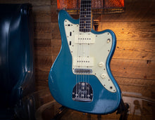Load image into Gallery viewer, Fender Jazzmaster 1964 Lake Placid Blue
