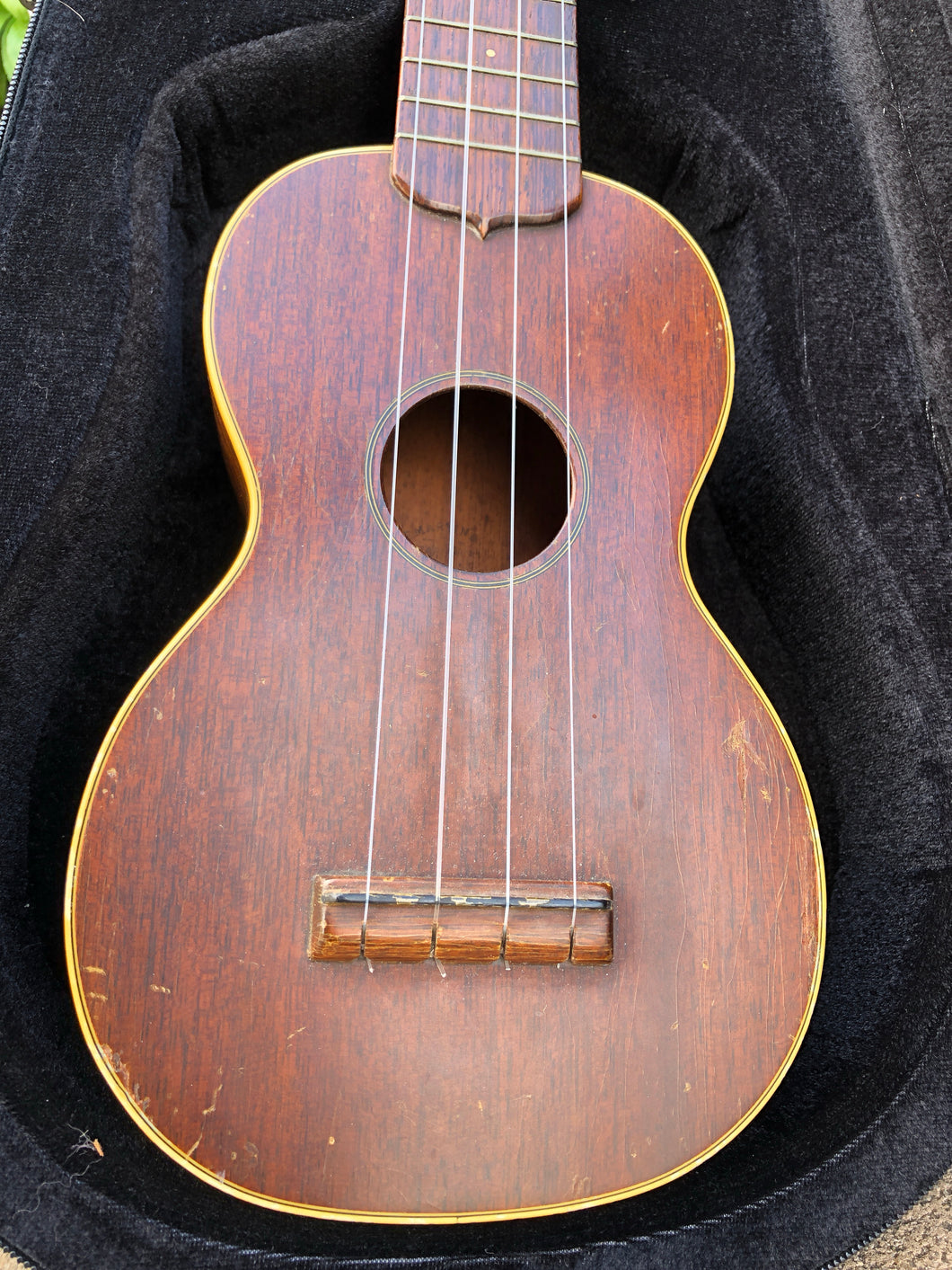 Martin Style 2 Mahogany Soprano Ukulele