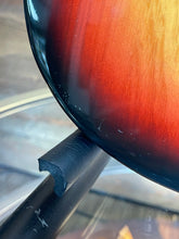 Load image into Gallery viewer, Fender Telecaster Deluxe 1972 - 1981 Sunburst
