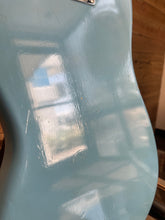 Load image into Gallery viewer, Fender Mustang Guitar with Rosewood Fretboard 1966 Daphne Blue
