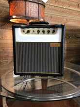 Load image into Gallery viewer, Star Nova amplifier handmade by Mark Sampson (founder of Matchless and Bad Cat)
