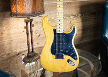 Load image into Gallery viewer, Fender Stratocaster 1979 Natural
