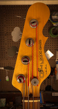 Load image into Gallery viewer, G&amp;L L-2000 Bass 1983 Vintage White
