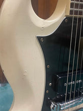 Load image into Gallery viewer, Gibson SG Junior &quot;Large Guard&quot; with Vibrola 1967 Polaris White
