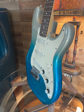 Load image into Gallery viewer, 1983 Fender Elite Stratocaster (VERY RARE) &#39;BLUE STRATOBURST&#39;
