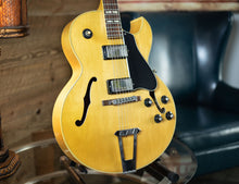 Load image into Gallery viewer, Gibson ES-175D 1979 Natural /  Collectors Condition!
