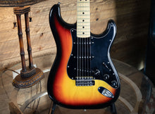 Load image into Gallery viewer, Fender Stratocaster with Maple Fretboard 1979 Sunburst
