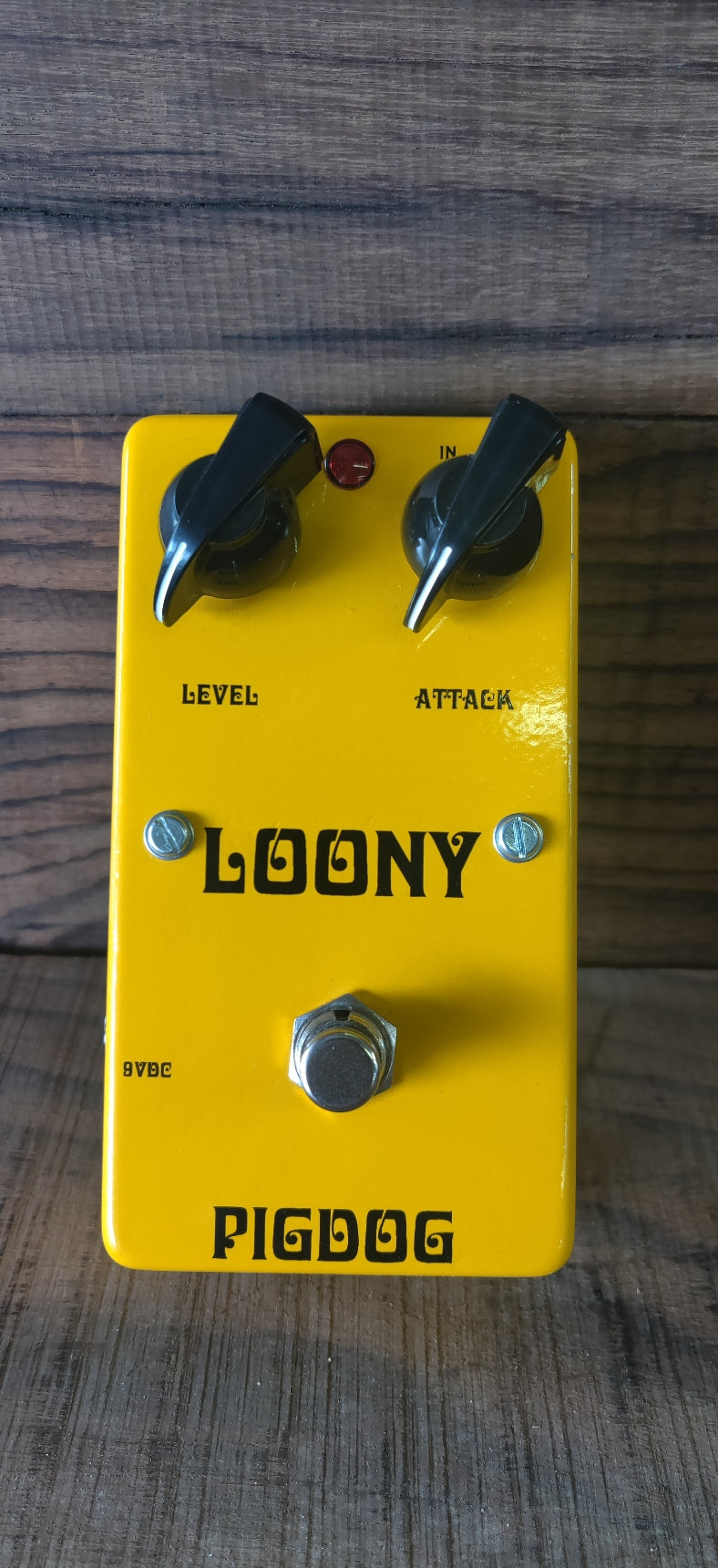 Pigdog Loony 2 MK1 Tonebender Fuzz   Ferrari Yellow