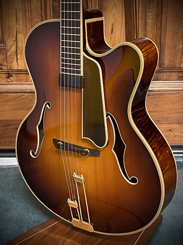 2007 Eastman AR910CE Sun Burst