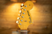 Load image into Gallery viewer, Fender Mustang Guitar with Rosewood Fretboard 1966 Daphne Blue
